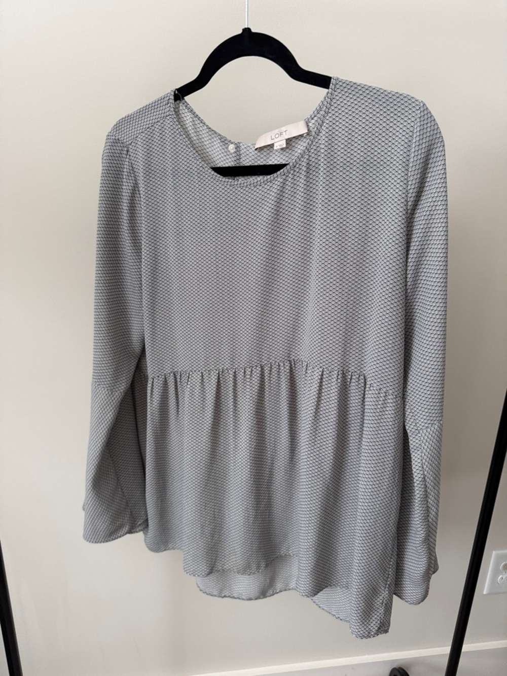 LOFT Light Gray Printed Peplum Blouse